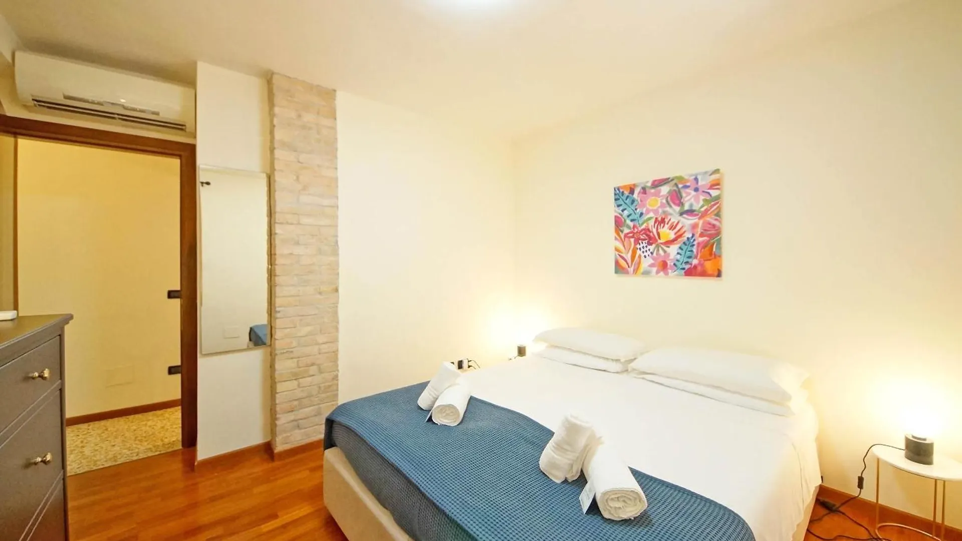 Dolcevita Apartments N 519 Biennale Venice Italy