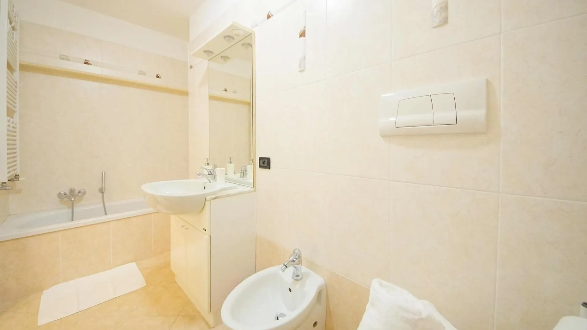 Dolcevita Apartments N 519 Biennale Venice 0*,  Italy